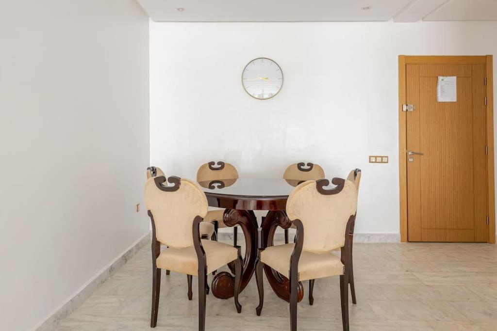 Luxe Moderne Et Confort A Harhoura Buitenkant foto